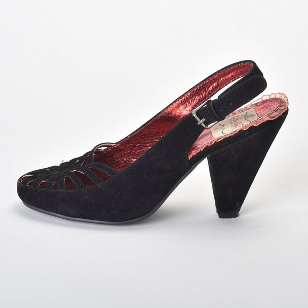 Bettie Paige By Elle Velvet Cut Out Heel With Ankle Strap Size 7